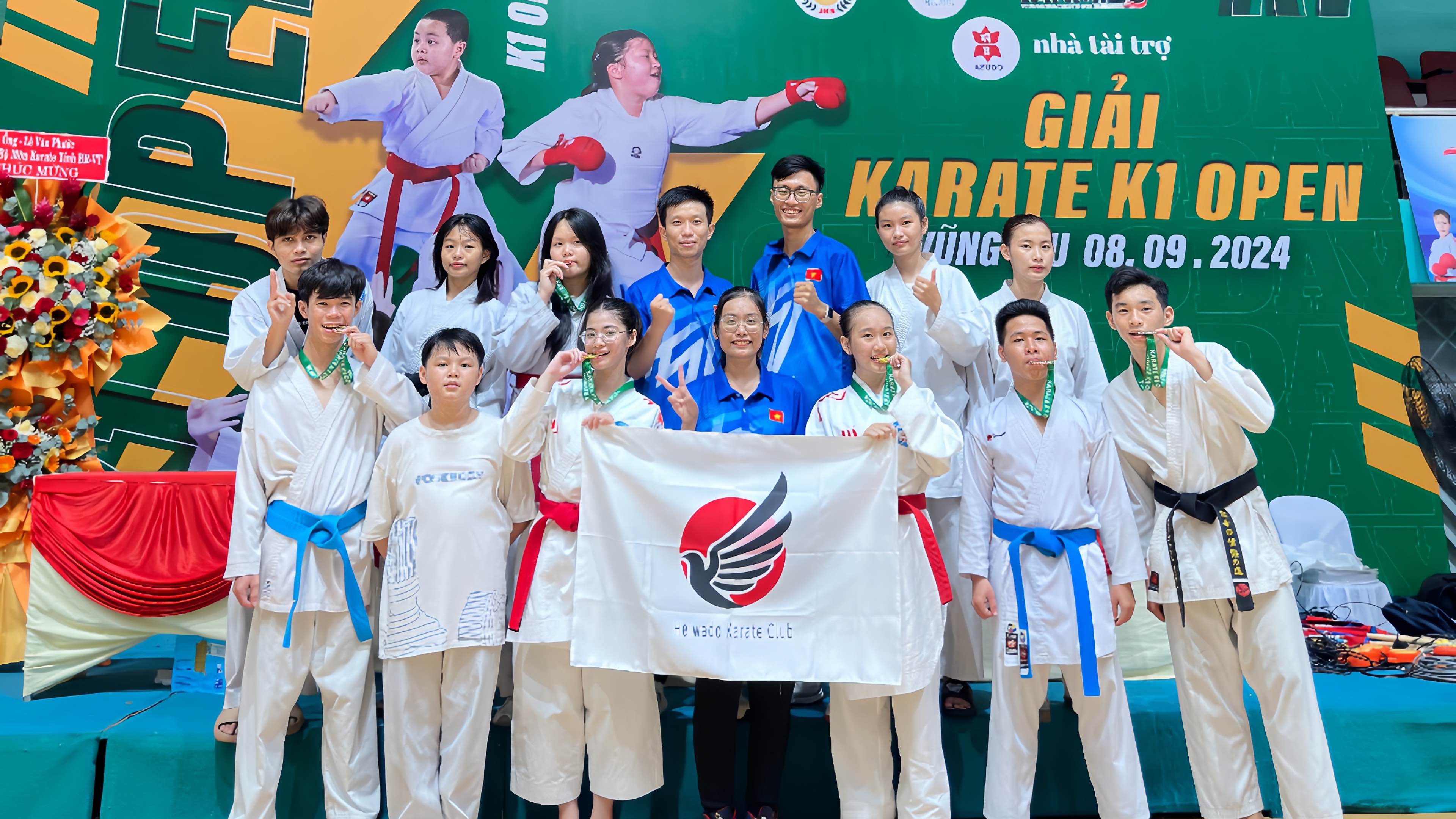 CLB KARATE Tiểu học TRẦN CAO VÂN